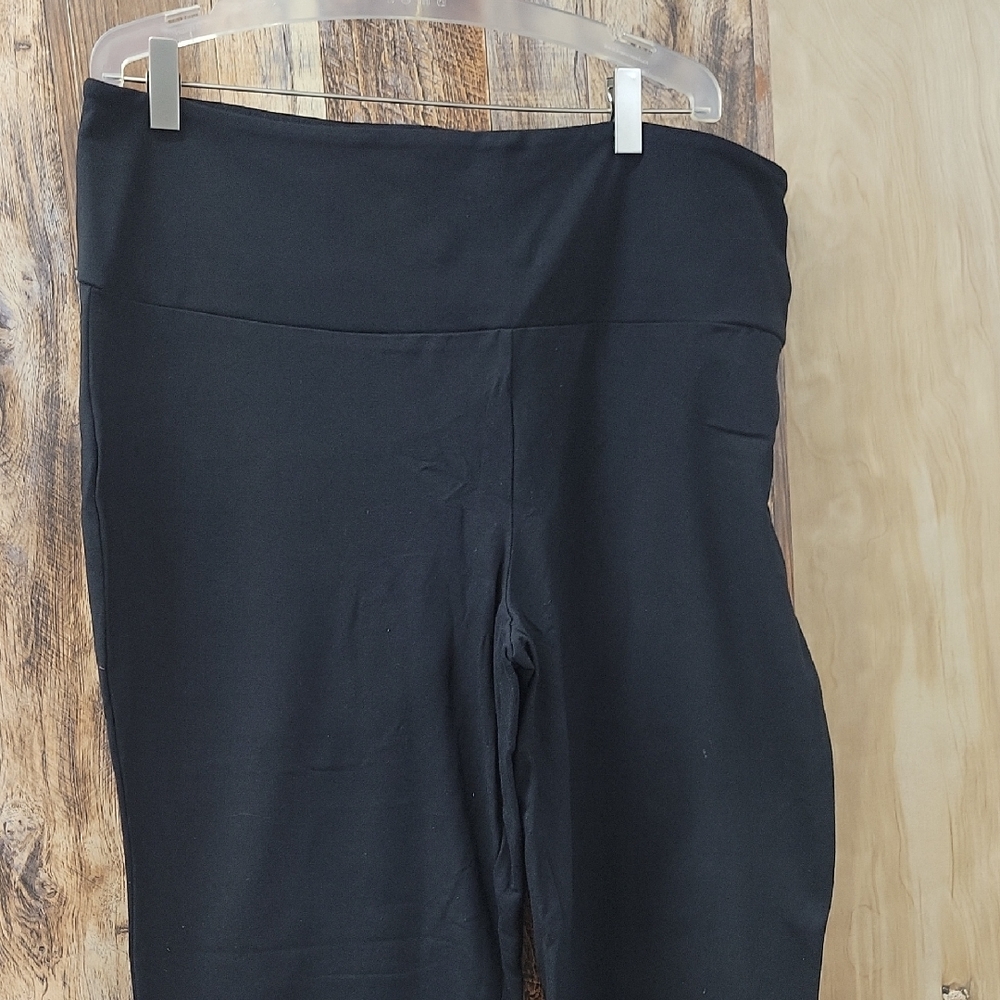 Black High-Waisted Leggings/SLACKS Wide Bottom Waist Control 1XLT